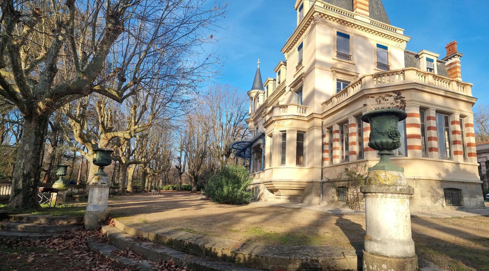 Irigny Hotel-Musee Villa Bagatelle מראה חיצוני תמונה